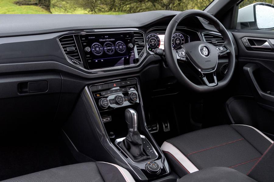 Торпедо Volkswagen T-Roc 4Motion 2017 года  (UK) (фото 25 из 27)